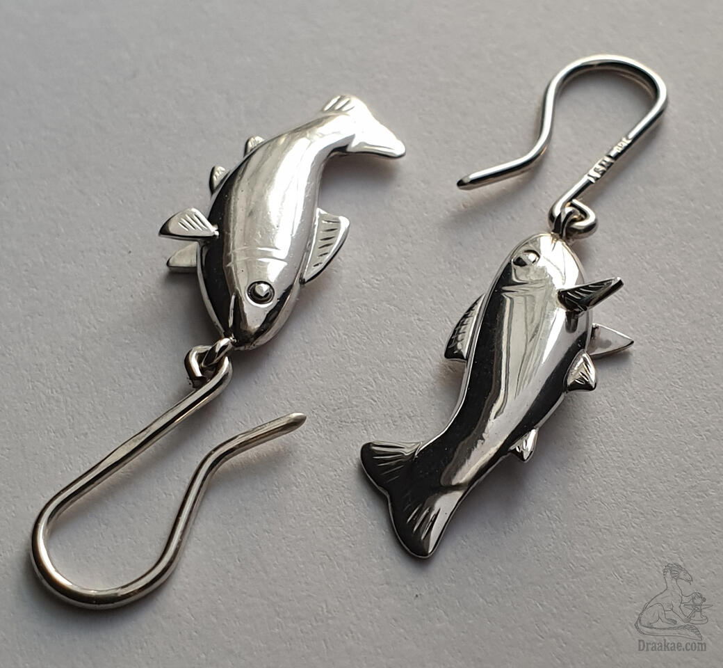 925 earrings, fish